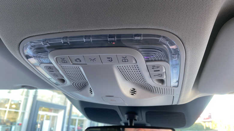Mercedes-Benz Vito L2 Diesel Rwd 116CDI Pro Crew Van 9G-Tronic